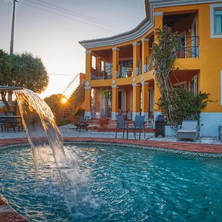 With Pool And Meia Access Διαμέρισμα Λάγος