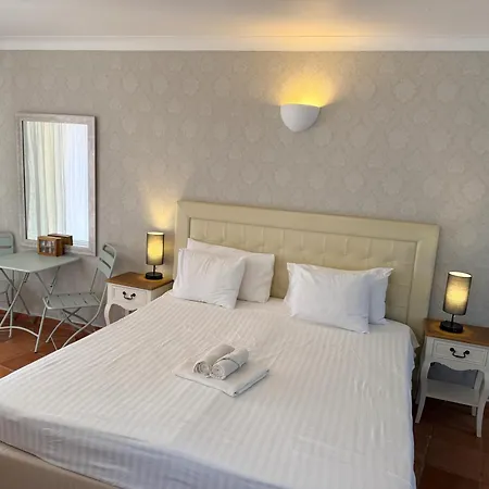 Apartmán With Pool And Meia Access *